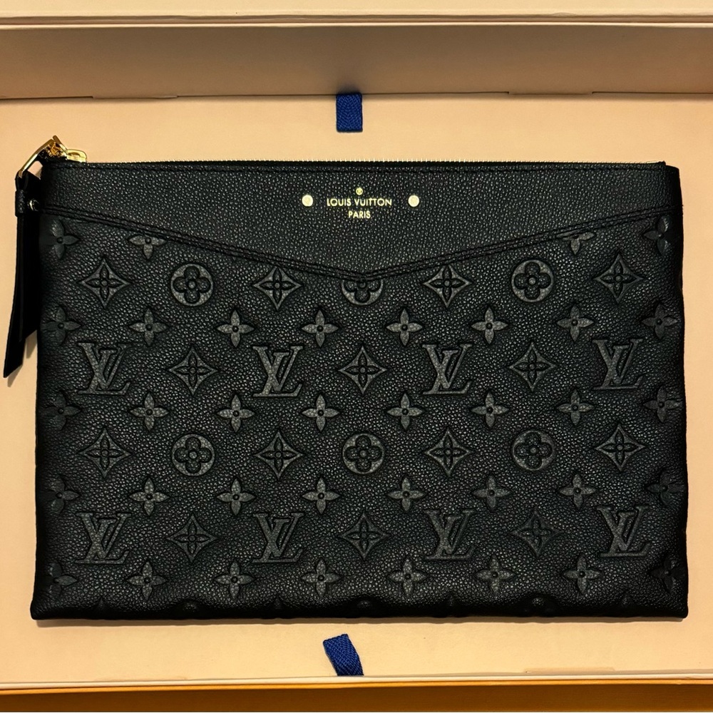 Louis Vuitton Daily Pouch